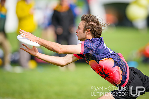 Sunday highlights from USAU D-III College Championships