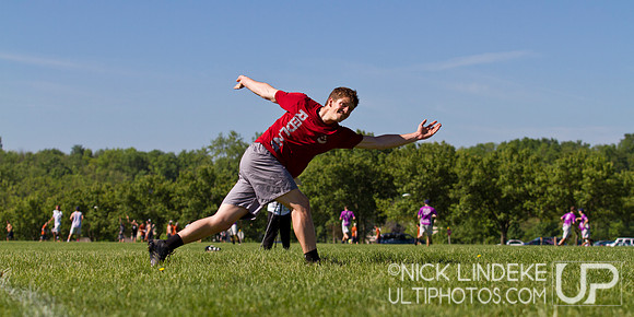 2014 USAU D-I College Champs Saturday Action
