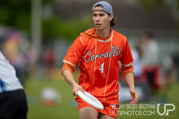 Day 1 of the USA Ultimate D-I College Championships